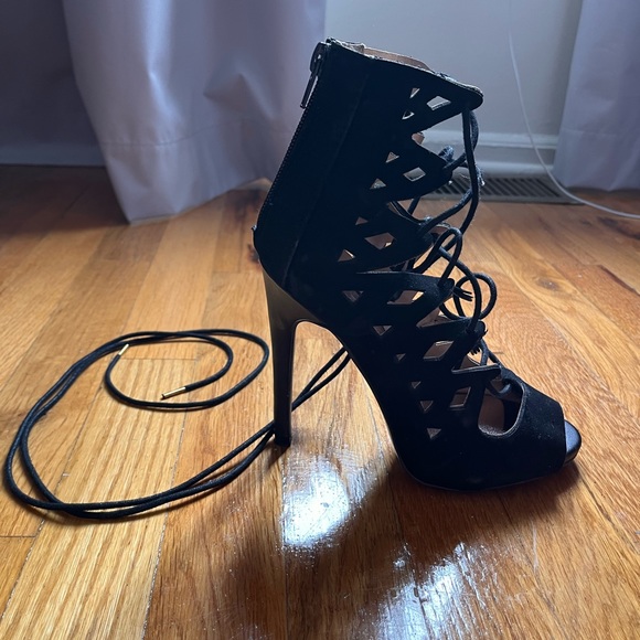 QUPID STRAPPY HEELS - Picture 3 of 6